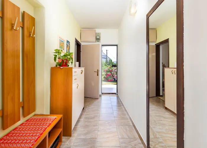 Apartment Kovac Malinska